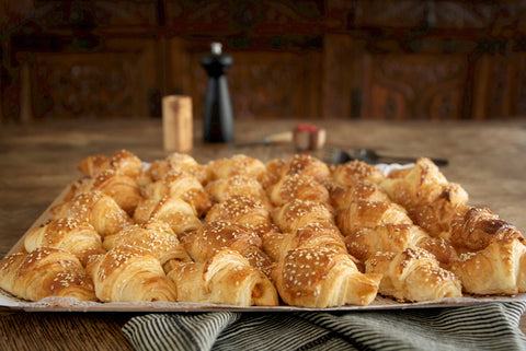 Plateau Croissants au Saumon (30 Pcs)